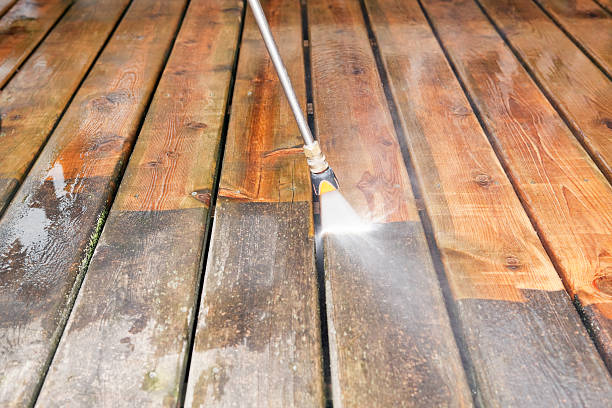 Best Deck Cleaning Services  in Wmette, IL